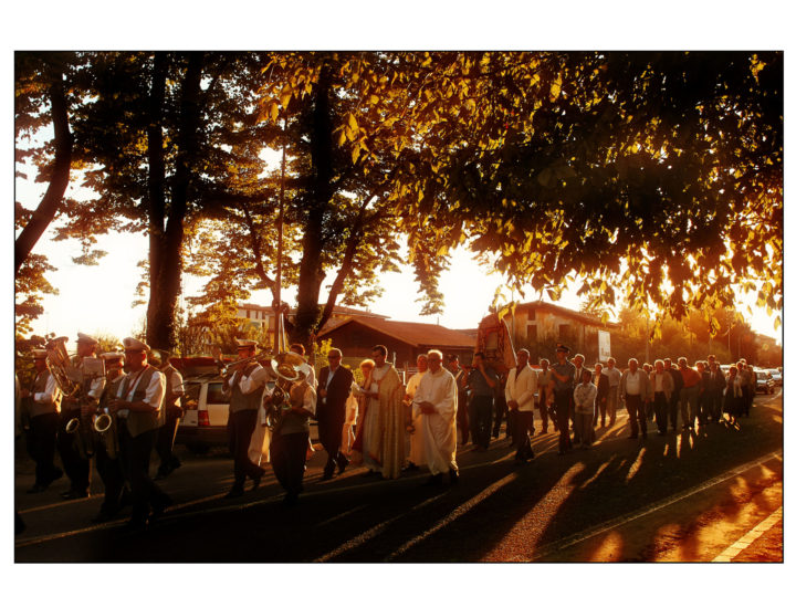 Processione nella bassa modenese